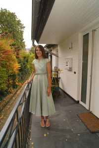Brautmutter Kleid Hochzeit Standesamt Brautkleid Schneiderin Maßschneiderei Balkon Draußen