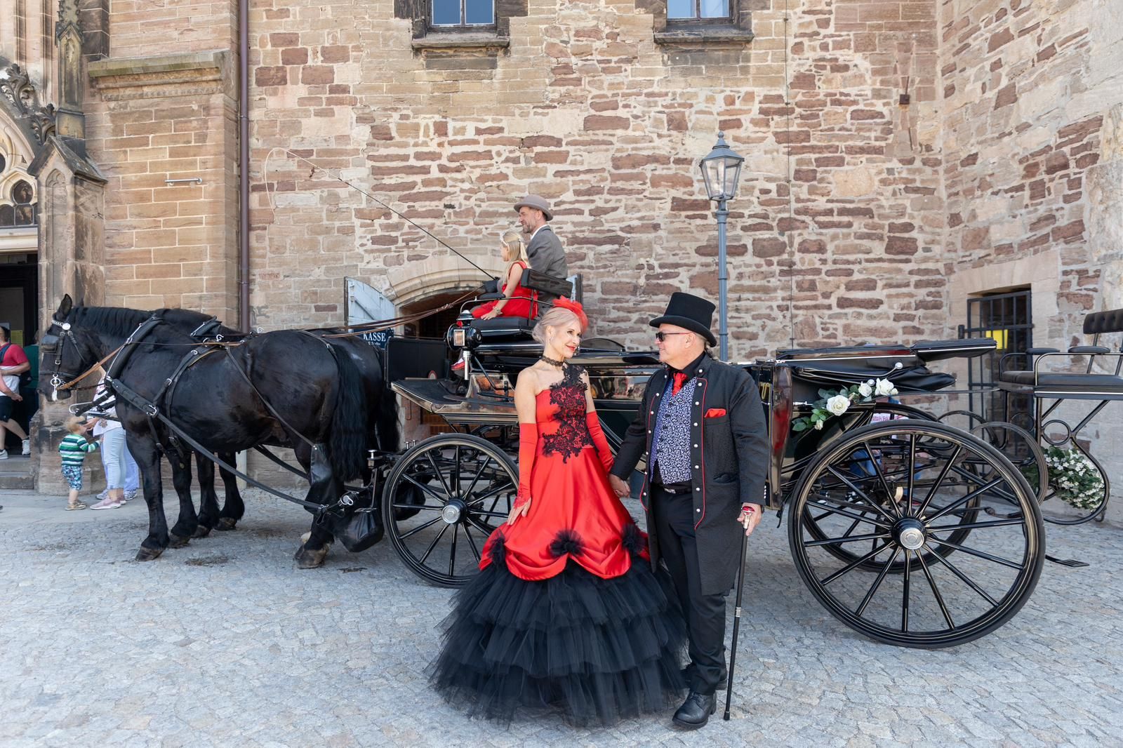 Was macht eine Maßschneidermeisterin – und wie entsteht Kleidung nach Maß?