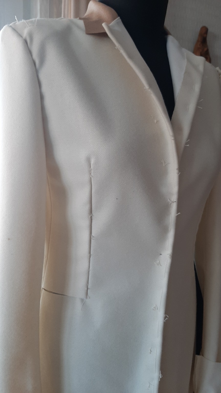 Damenmode 2 Manteldetail